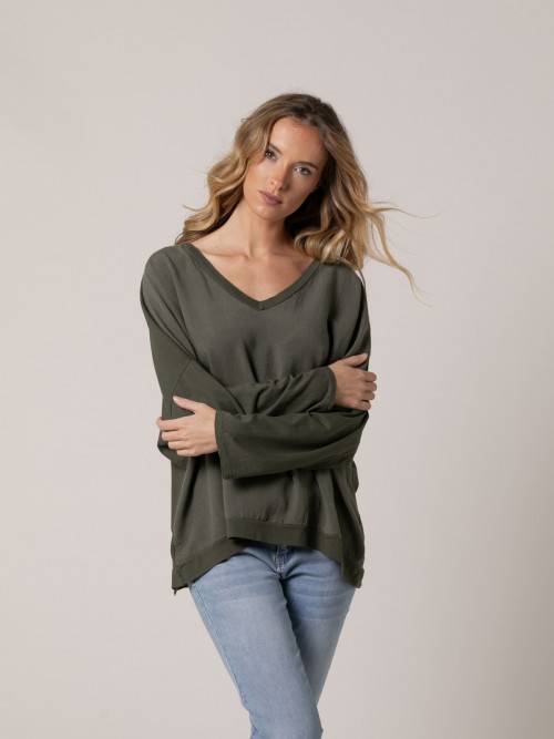 Camiseta lisa escote pico tencell Caqui