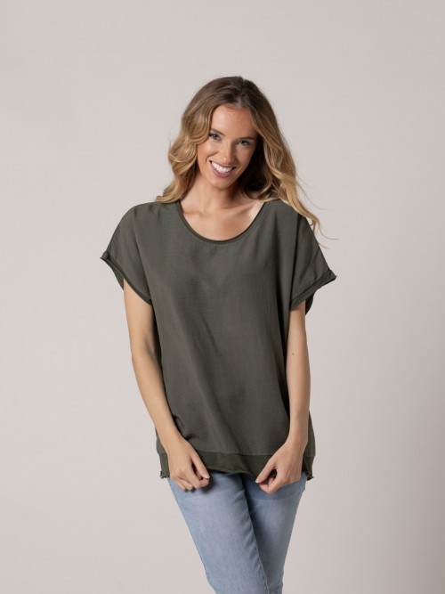Camiseta lisaescote redondeado manga corta tencell Caqui