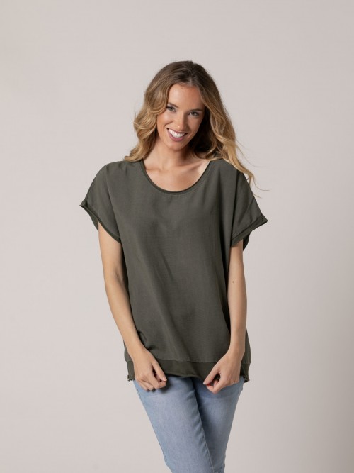 Woman Plain T-shirt with rounded neckline and tencell short sleeves Khaki
