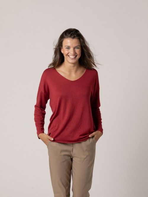 Woman Fine soft touch V-neck sweater Red