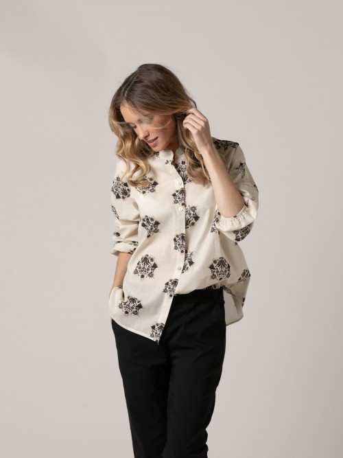 Blusa estampada algodón 100% bouquet Negro