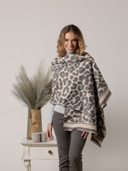 Woman Animal print scarf with wool Grey