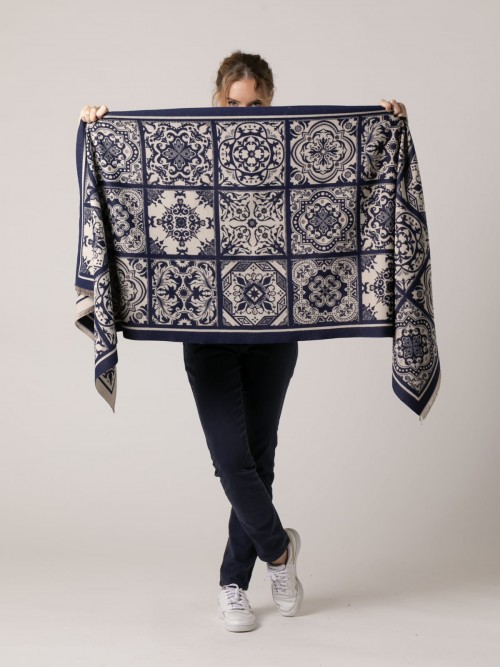 Woman Soft scarf with wool Blue Navy