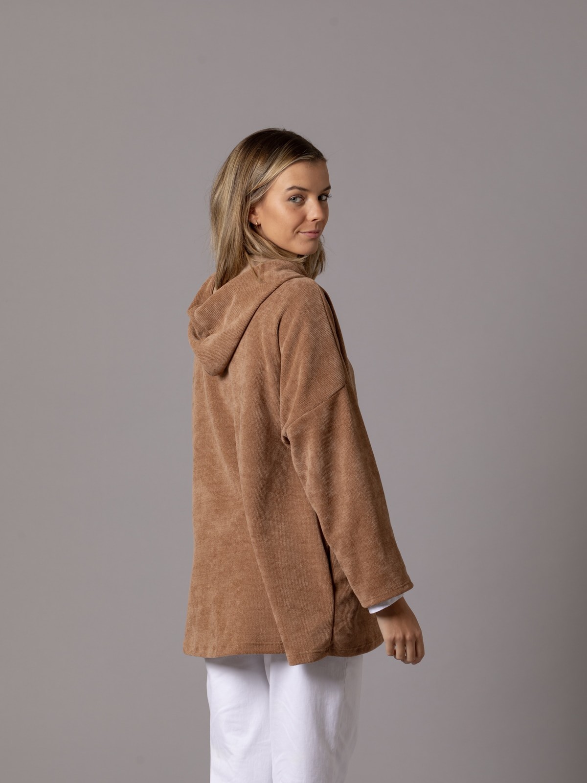 Woman Oversized soft zipper jacket Camel