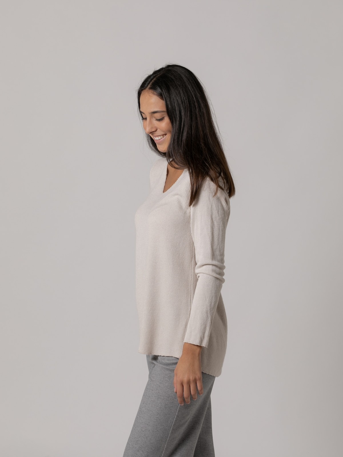 Woman Lightweight V-neck sweater Beige