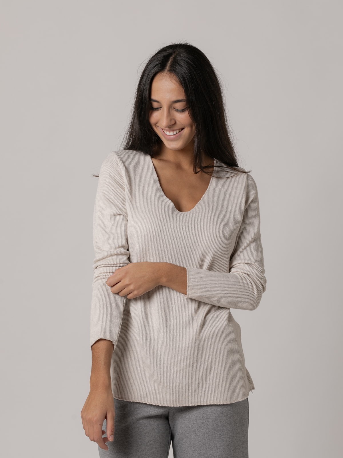 Woman Lightweight V-neck sweater Beige