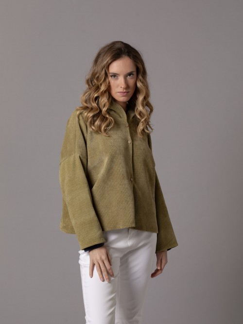Woman Soft short hooded jacket Olive