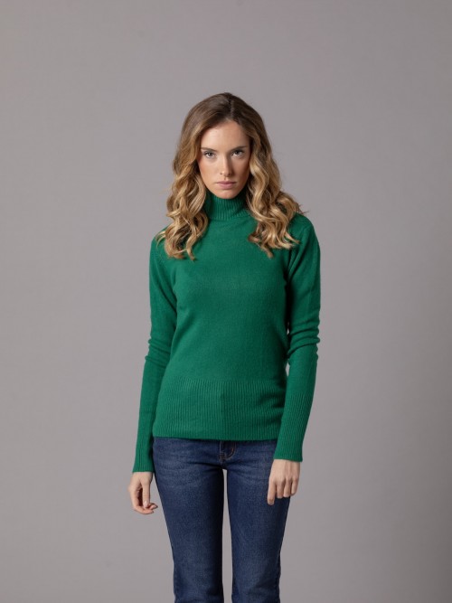 Woman Must-have turtleneck sweater verde esmeralda