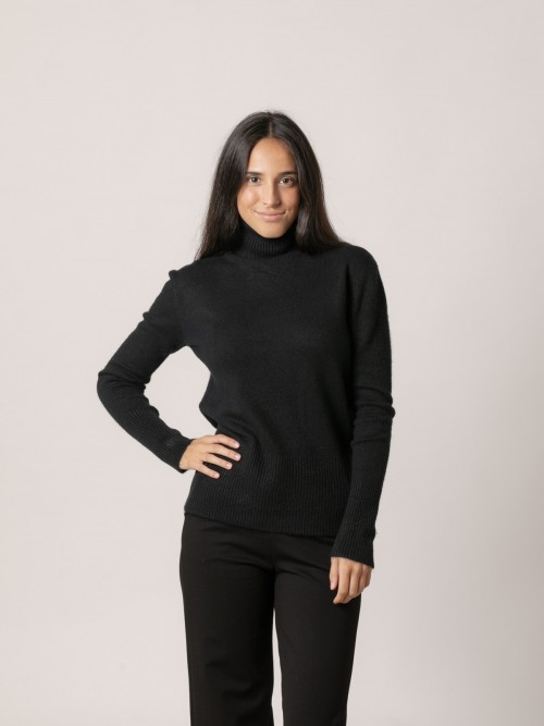 Woman Must-have turtleneck sweater Black