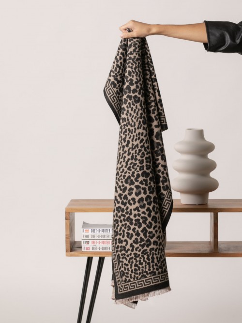 Woman Double-sided animal print scarf Black