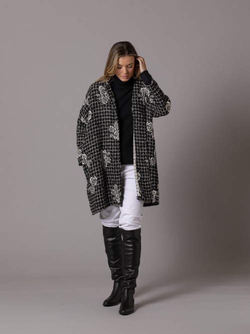 Woman Plaid and camellia knitted coat Black