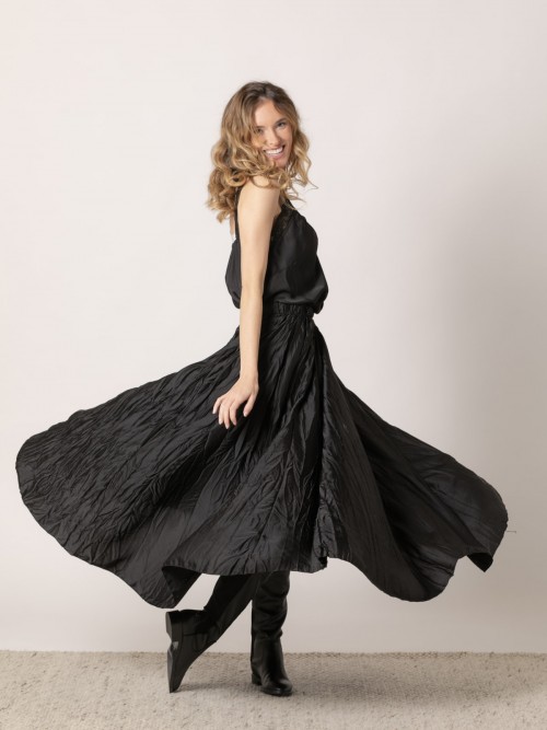 Woman Plain satin pleated skirt Black