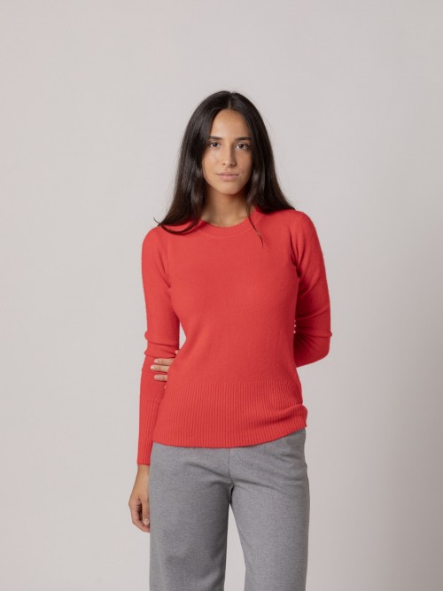 Woman Must soft round neck sweater rojo trendy