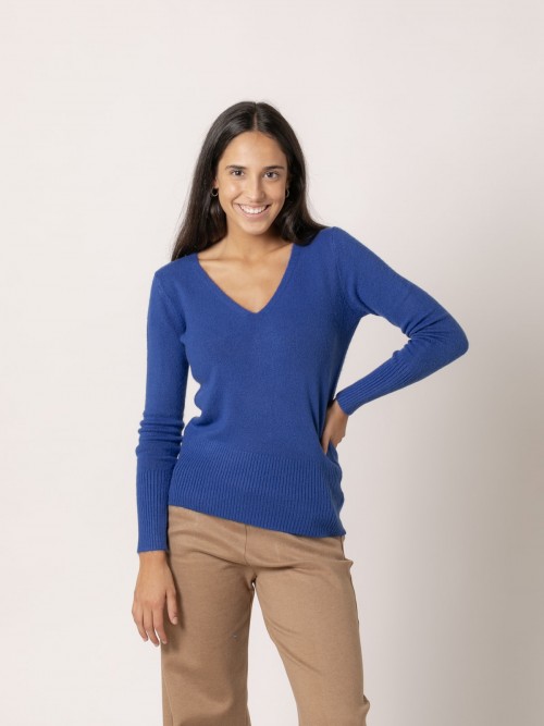 Jersey slim fit soft escote en pico azul noche