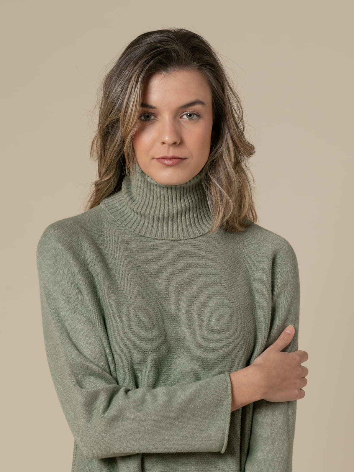 Woman Basic high neck cashmere touch sweater  Greencolour