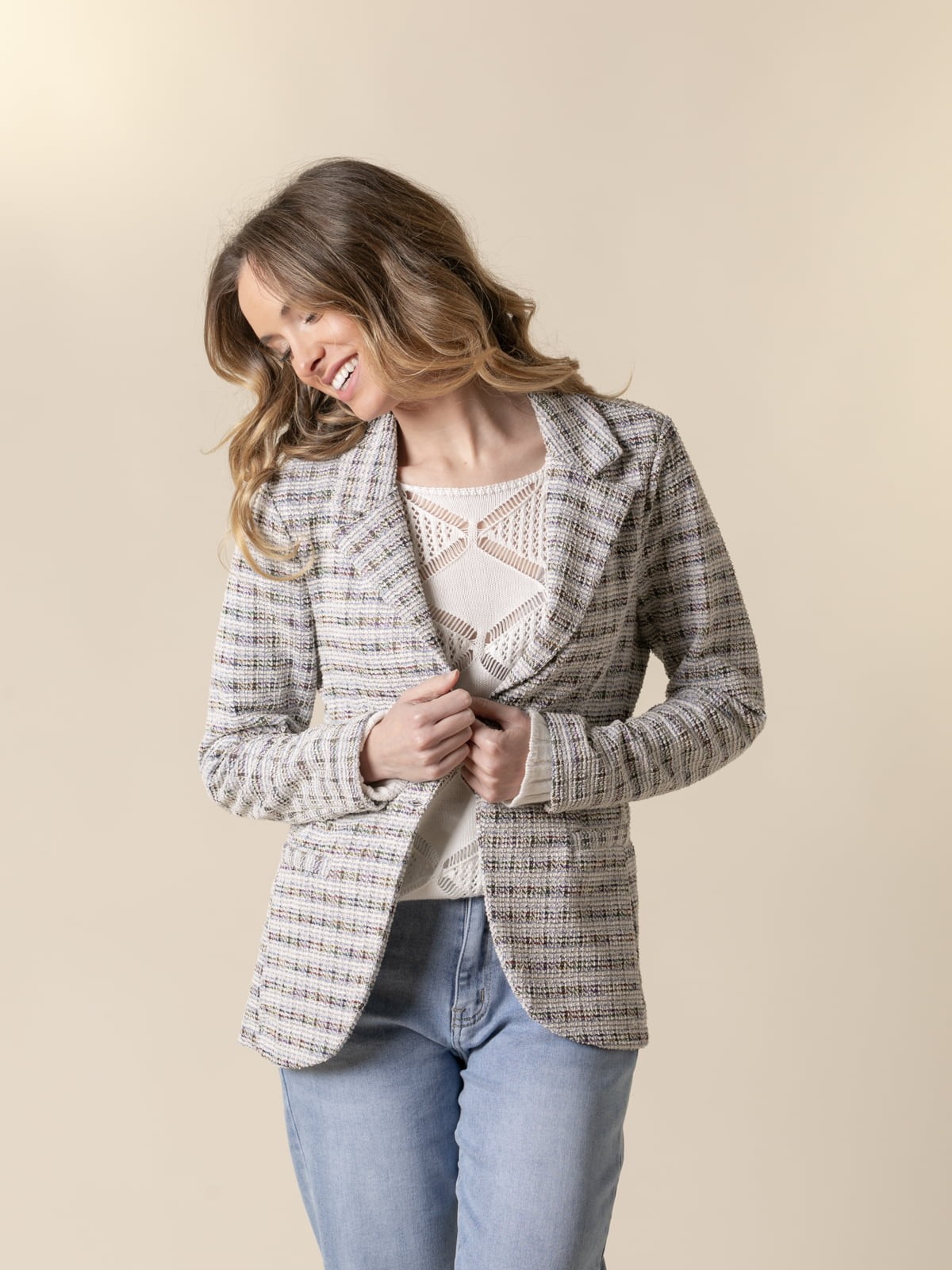 Woman Comfy plaid tweed style blazer jacket  colour