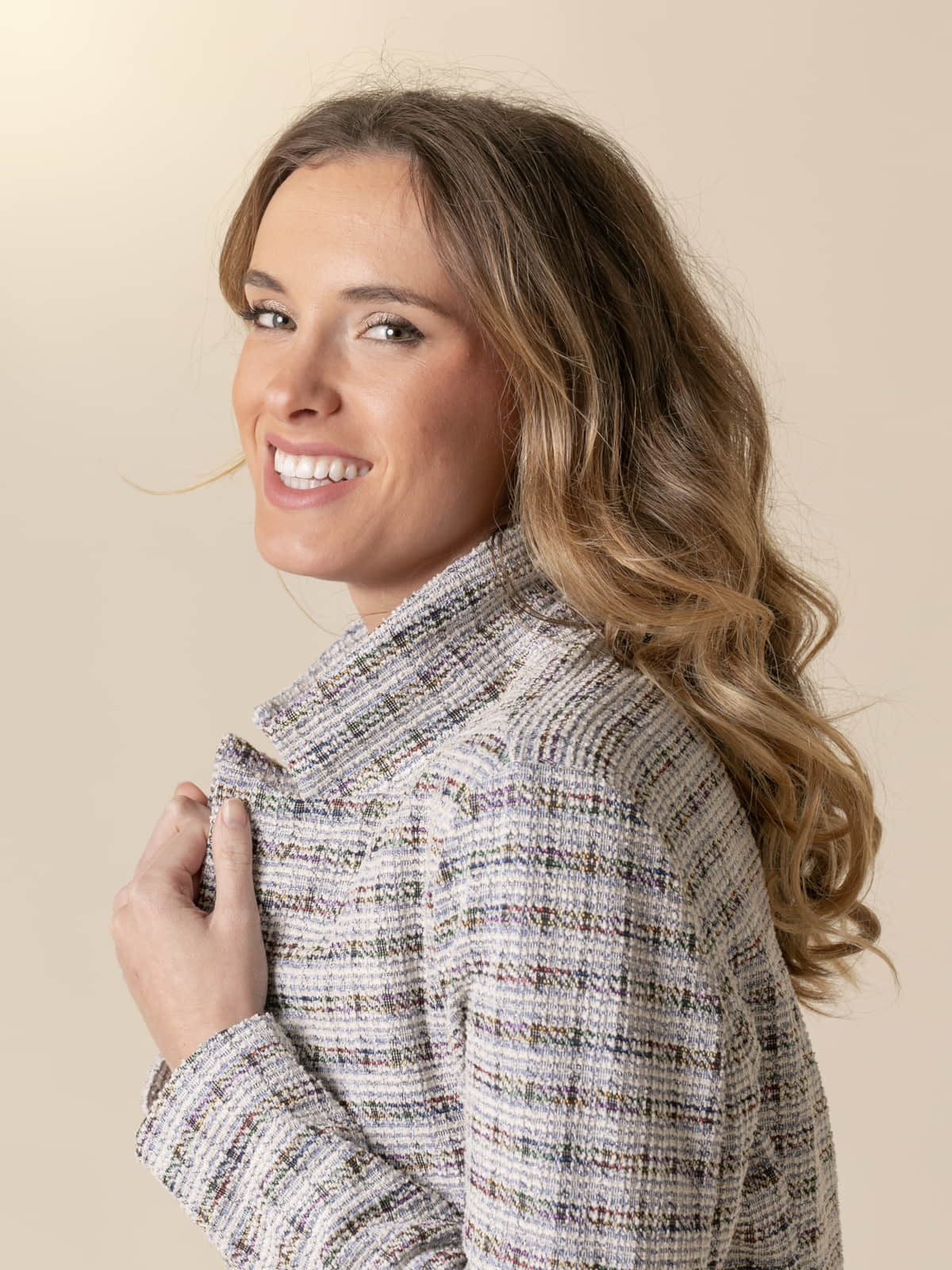 Woman Comfy plaid tweed style blazer jacket  colour