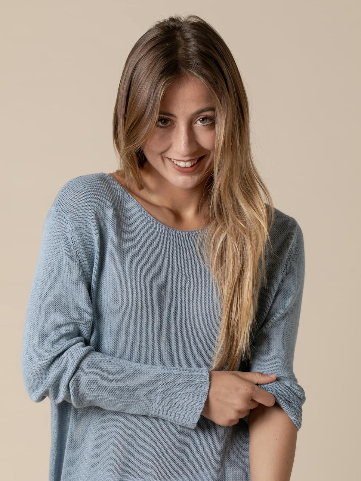 Jersey fluido Inés detalle en bajo color Aqua