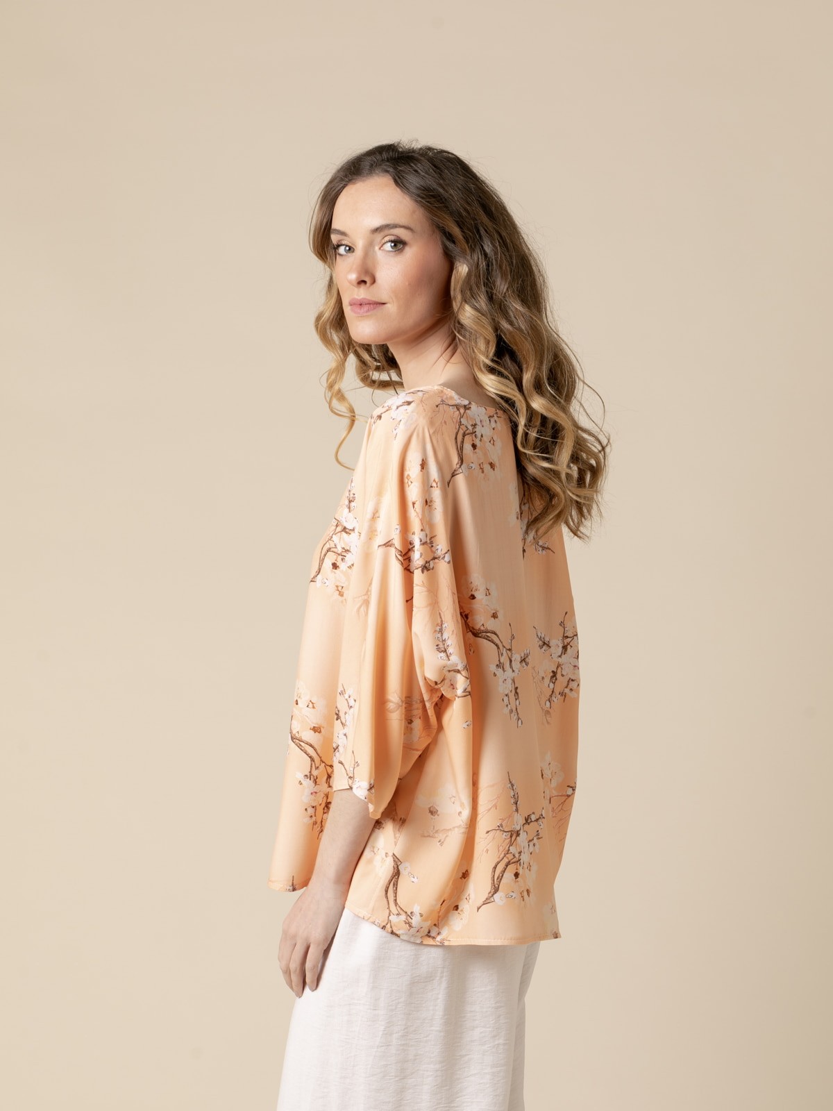 Woman Flowing printed blouse with boat neckline  Orangecolour