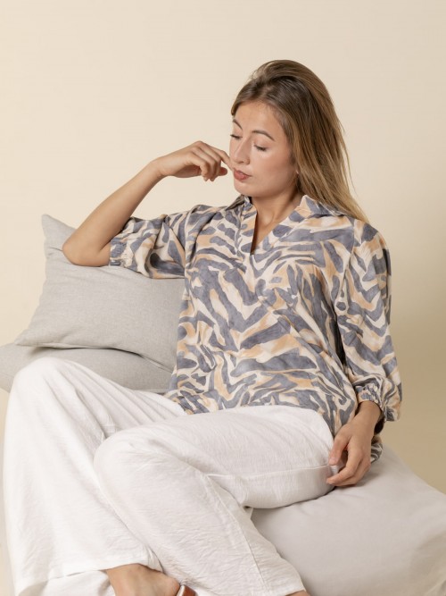 Woman Animal print blouse Greycolour