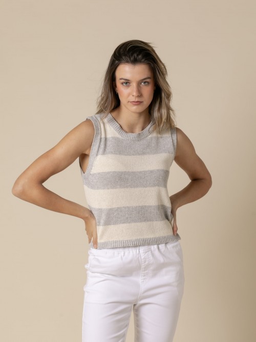 Woman 2 tone teen vest  Greycolour
