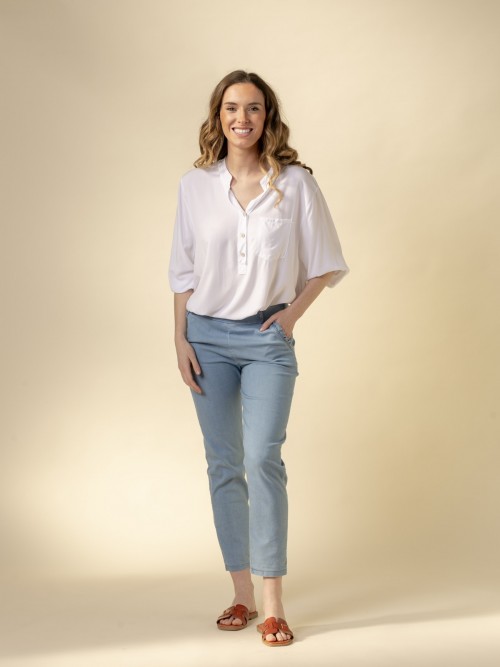 Woman Comfy denim pants with ruffle in pocket  Blue Clarocolour