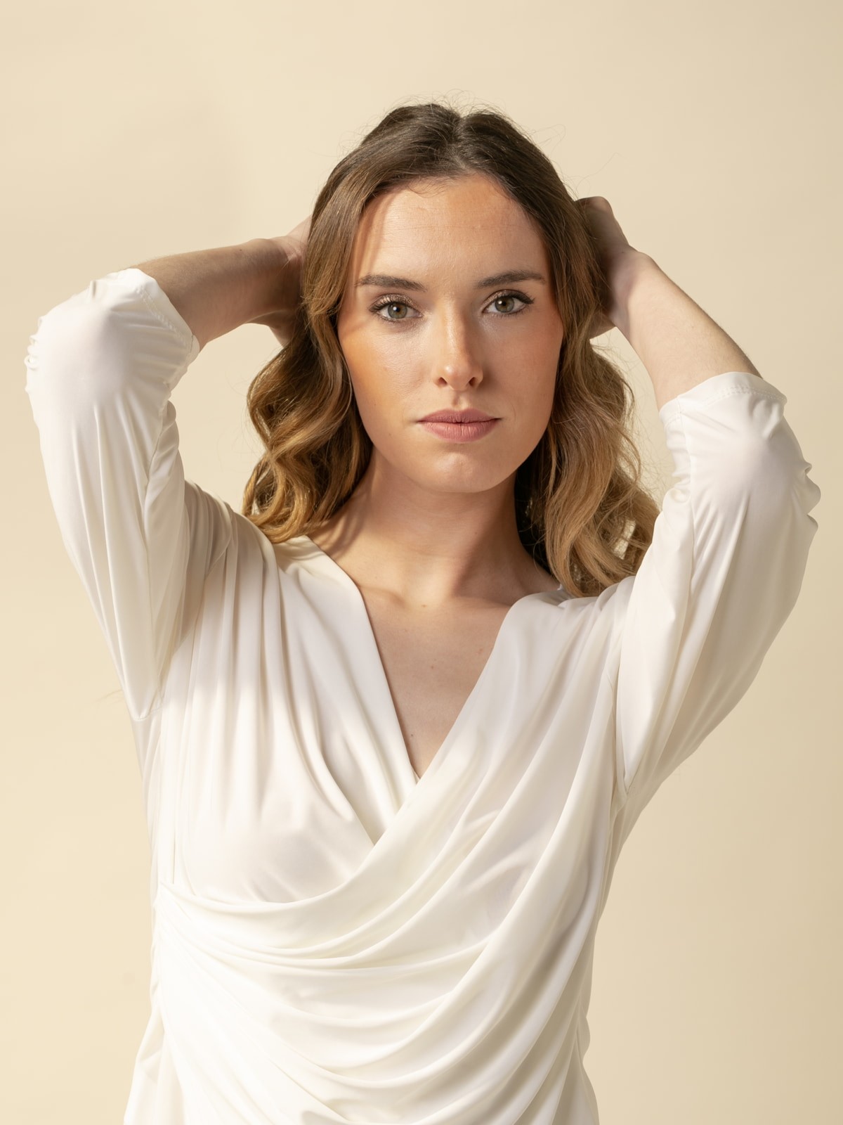 Woman Elbow-length sleeve plain draped T-shirt  Whitecolour