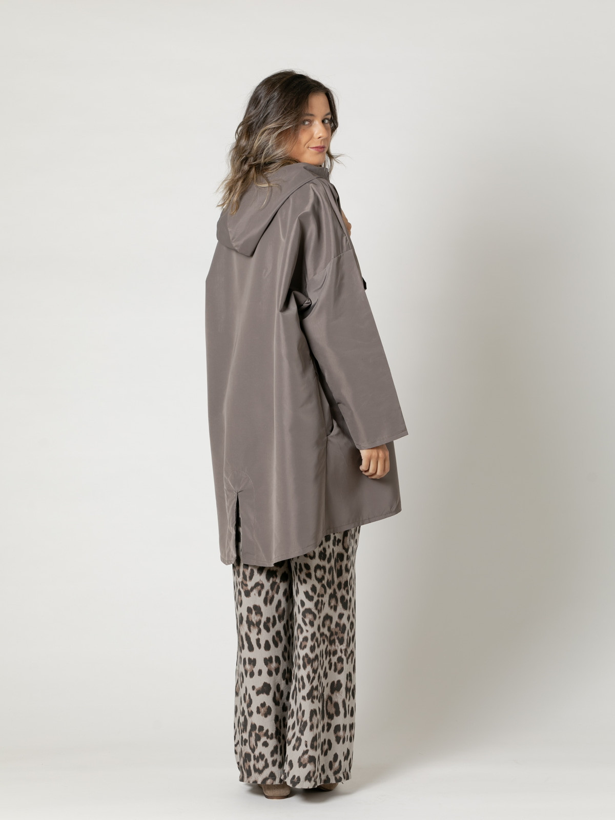 Best quality raincoat shop