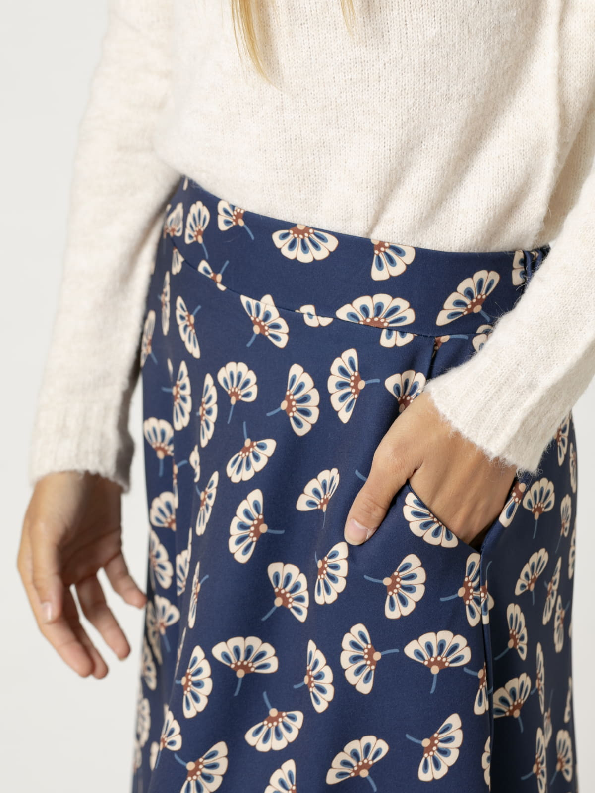 Long floral skirt with pockets online