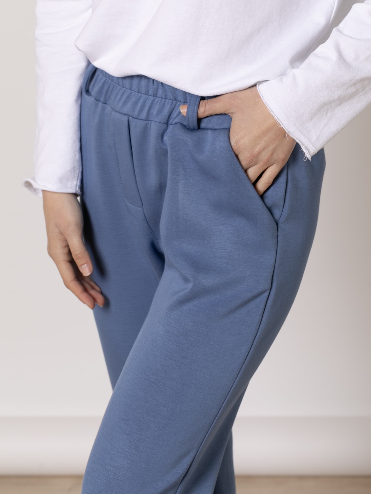 Pantalón confy sport color Azul Jean