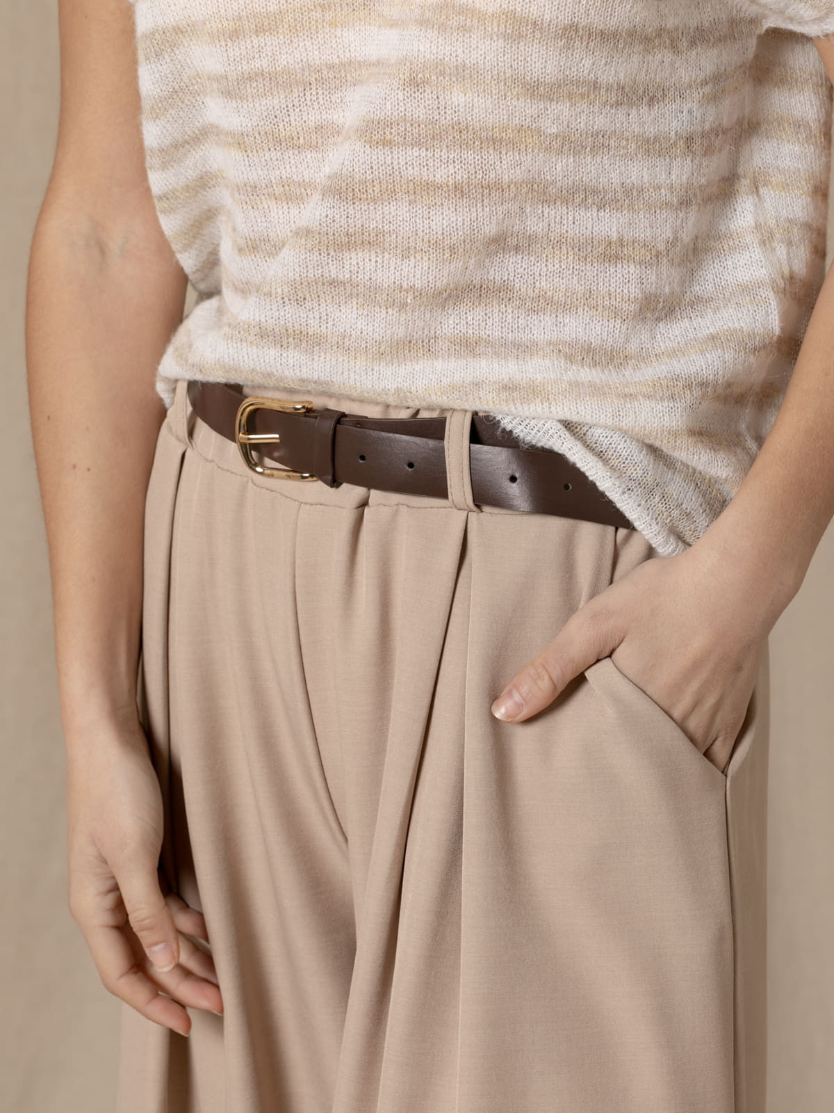 Pantalón fluido super trendy color Taupe