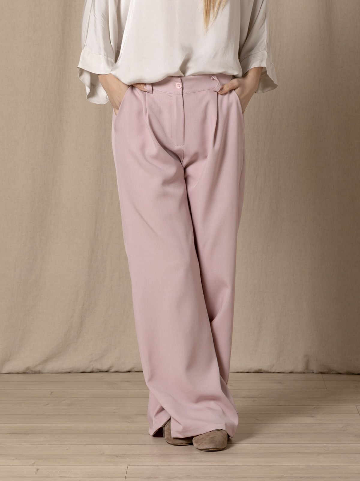 Pantalón fluido de pinza color Rosa