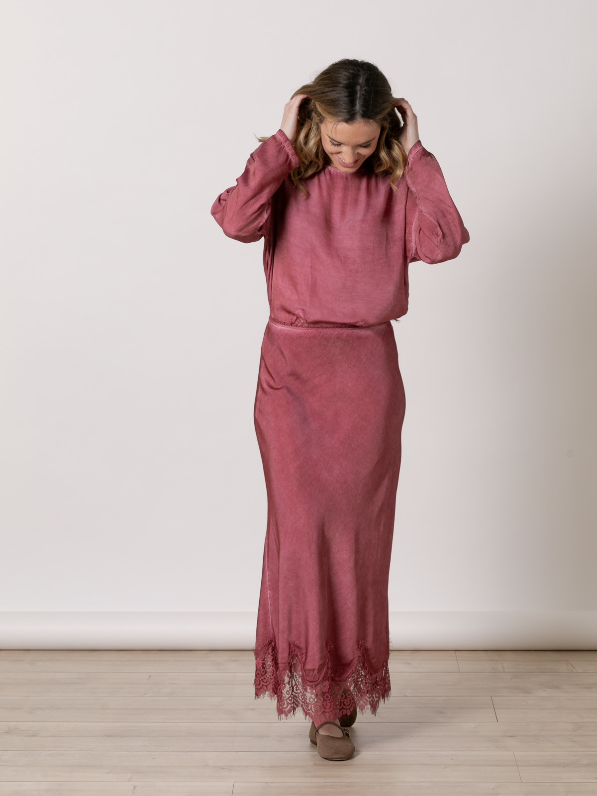 Flowy lace skirt  Bordeaux colour