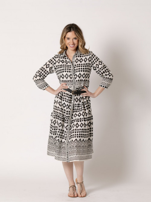Vestido midi camisero abotonado con vuelo color Blanco y negro