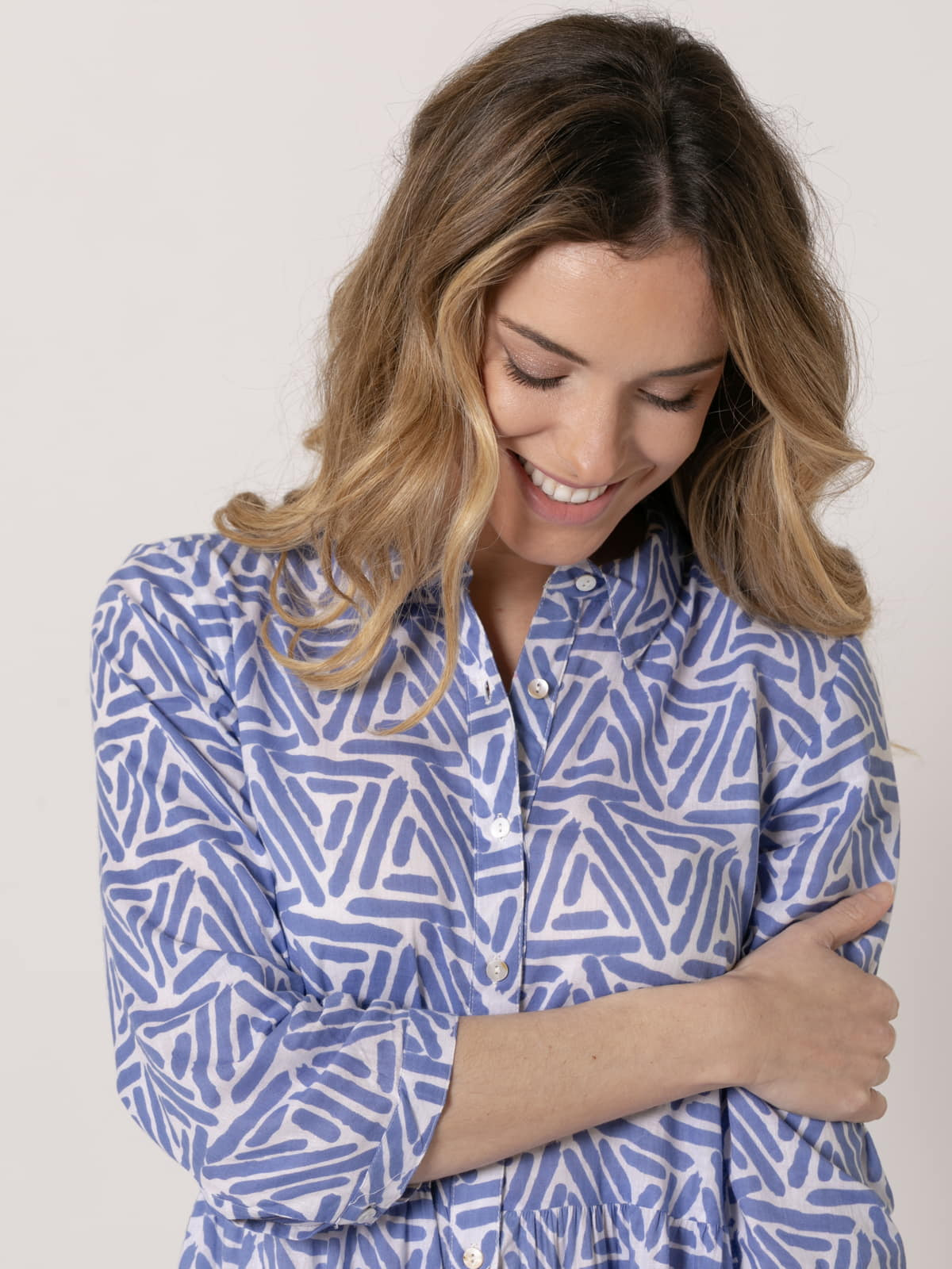 Buttoned midi shirt dress with flare  Blue colour