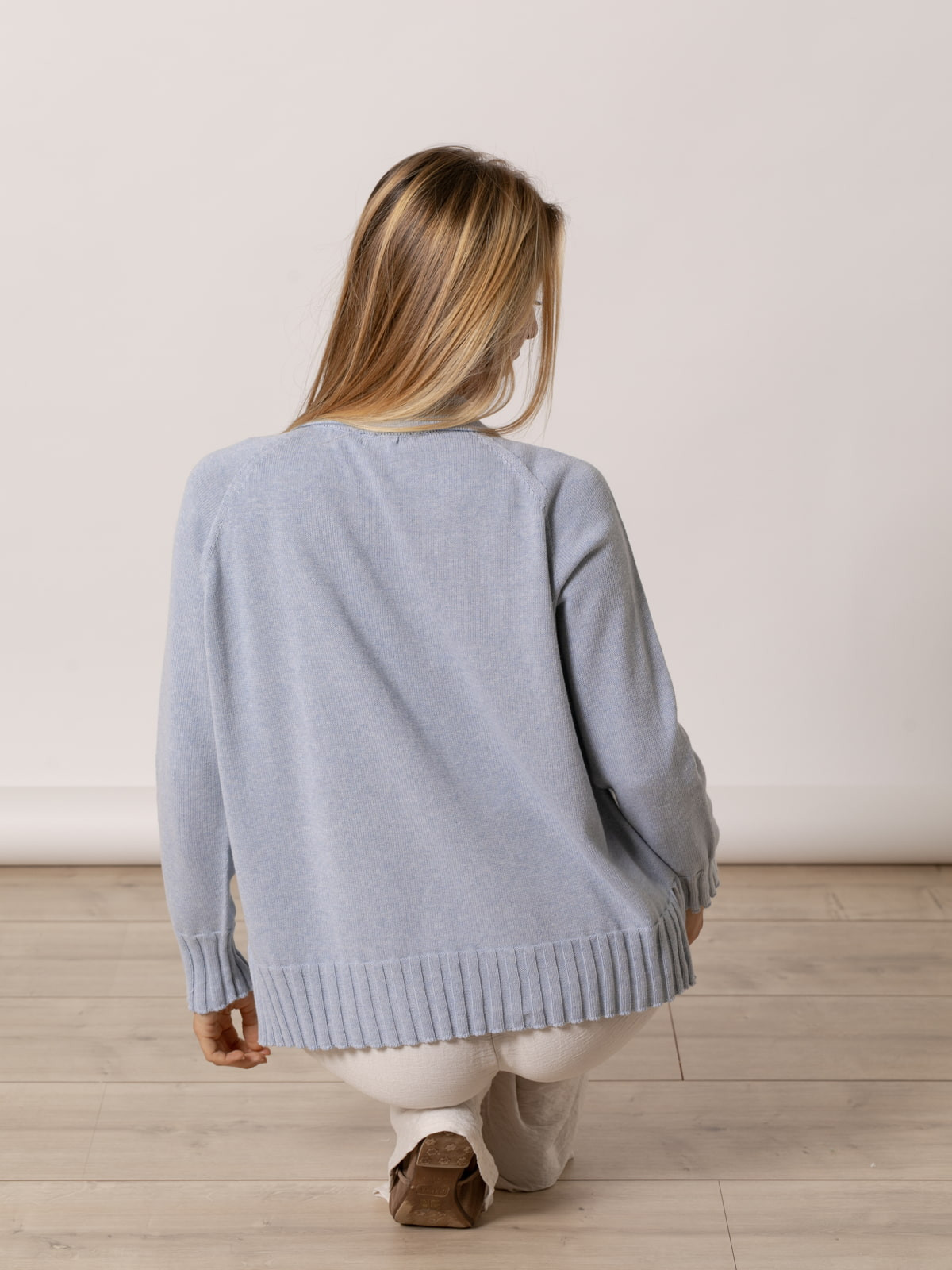 Chaqueta oversize c/polo y abotonado color celeste
