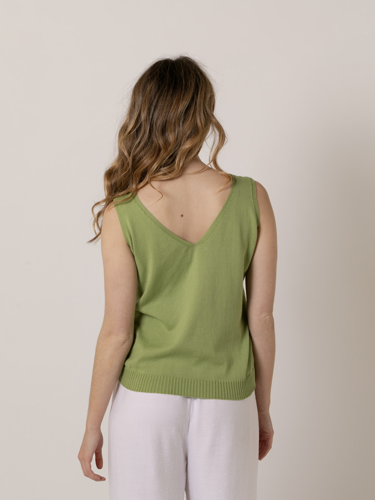 100% cotton knit top with V-neck  Green colour