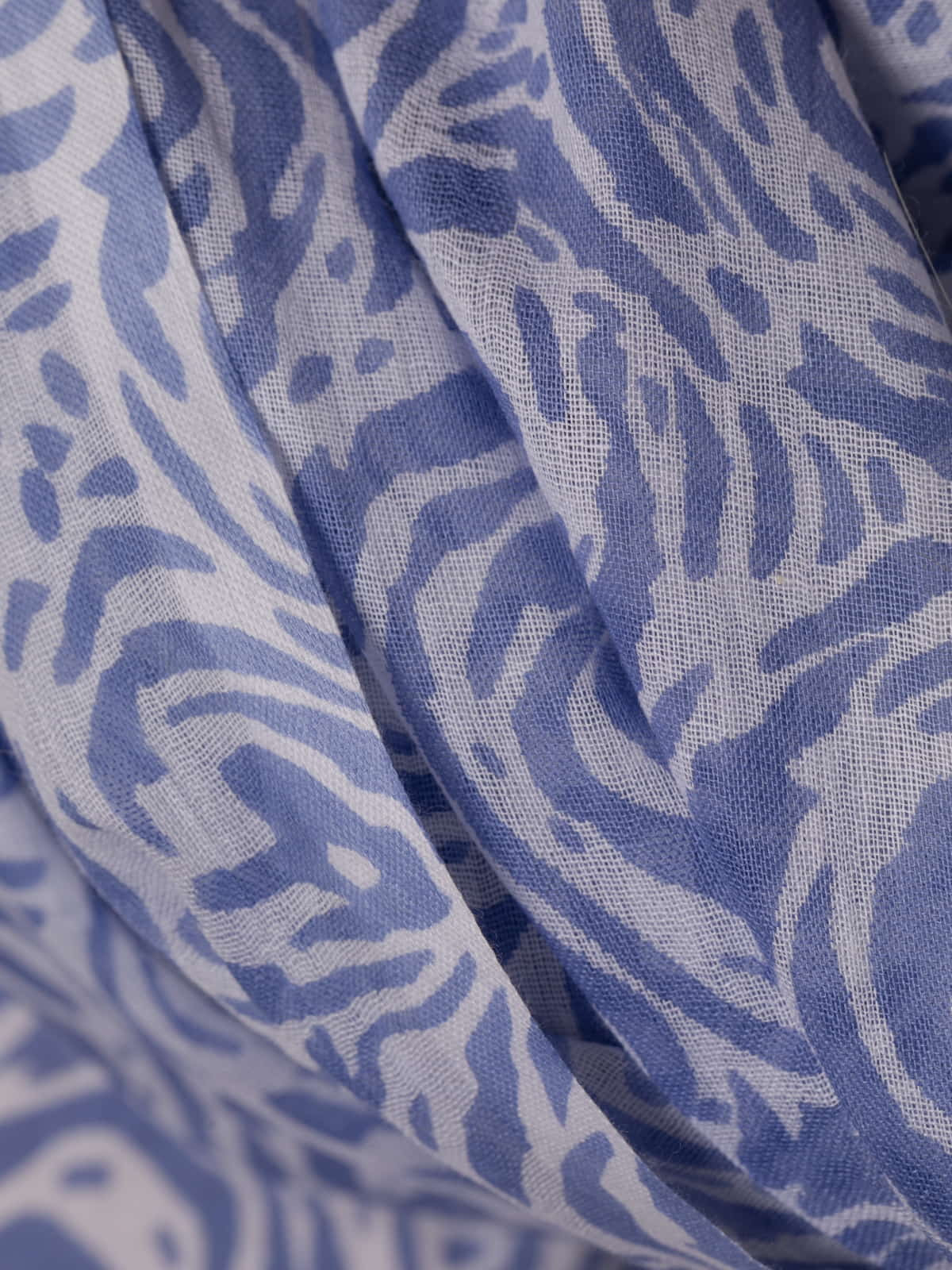 Camellia cotton scarf  Blue colour