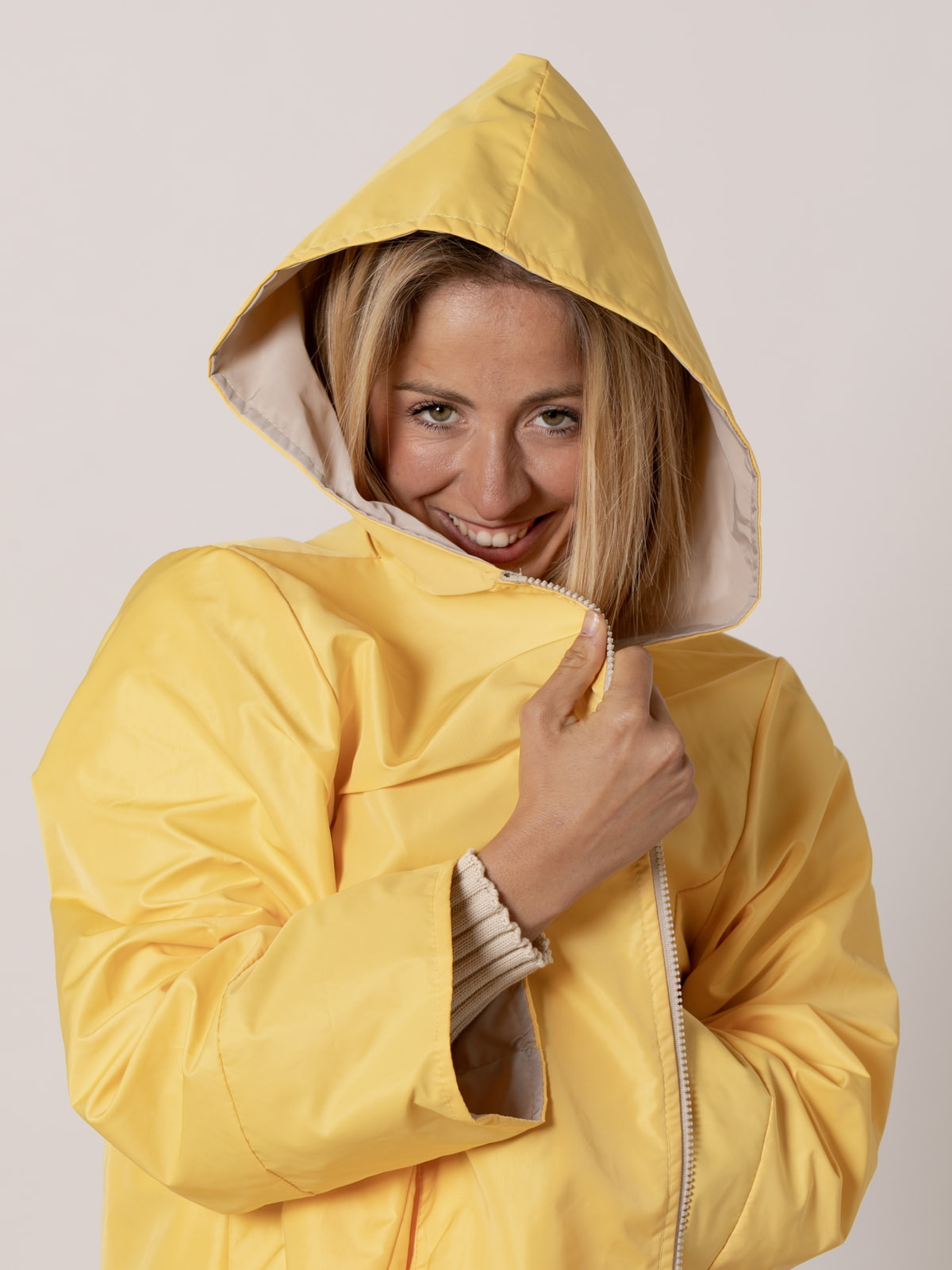 Waterproof jacket with piping  Amarillo colour
