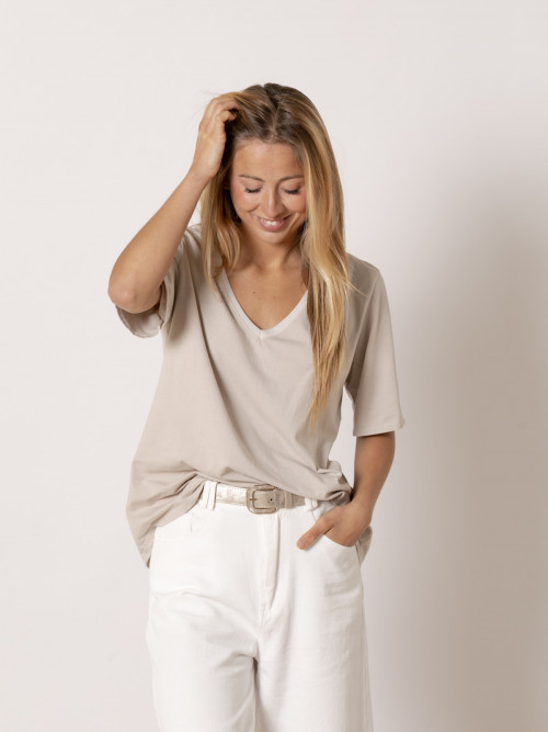 100% cotton T-shirt with V-neck  Beige colour