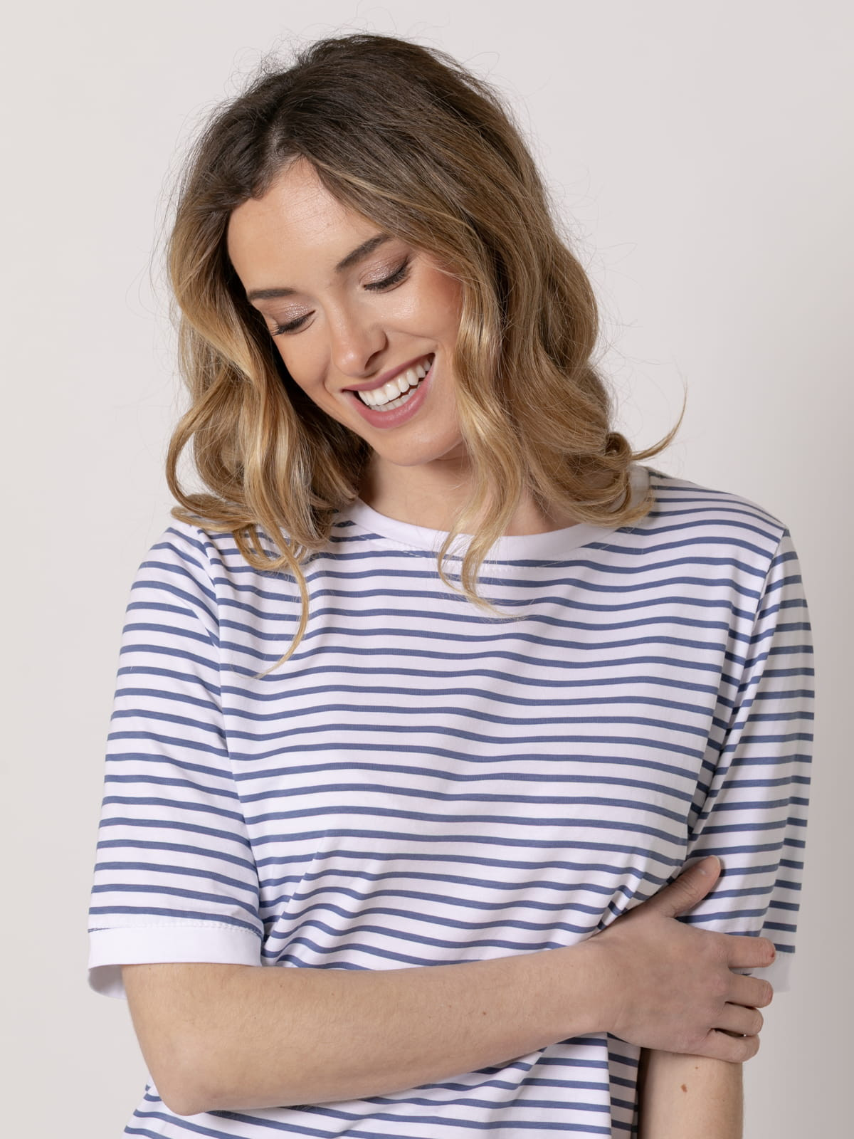 Camiseta de rayas c/redondo vivos color Azul Jean