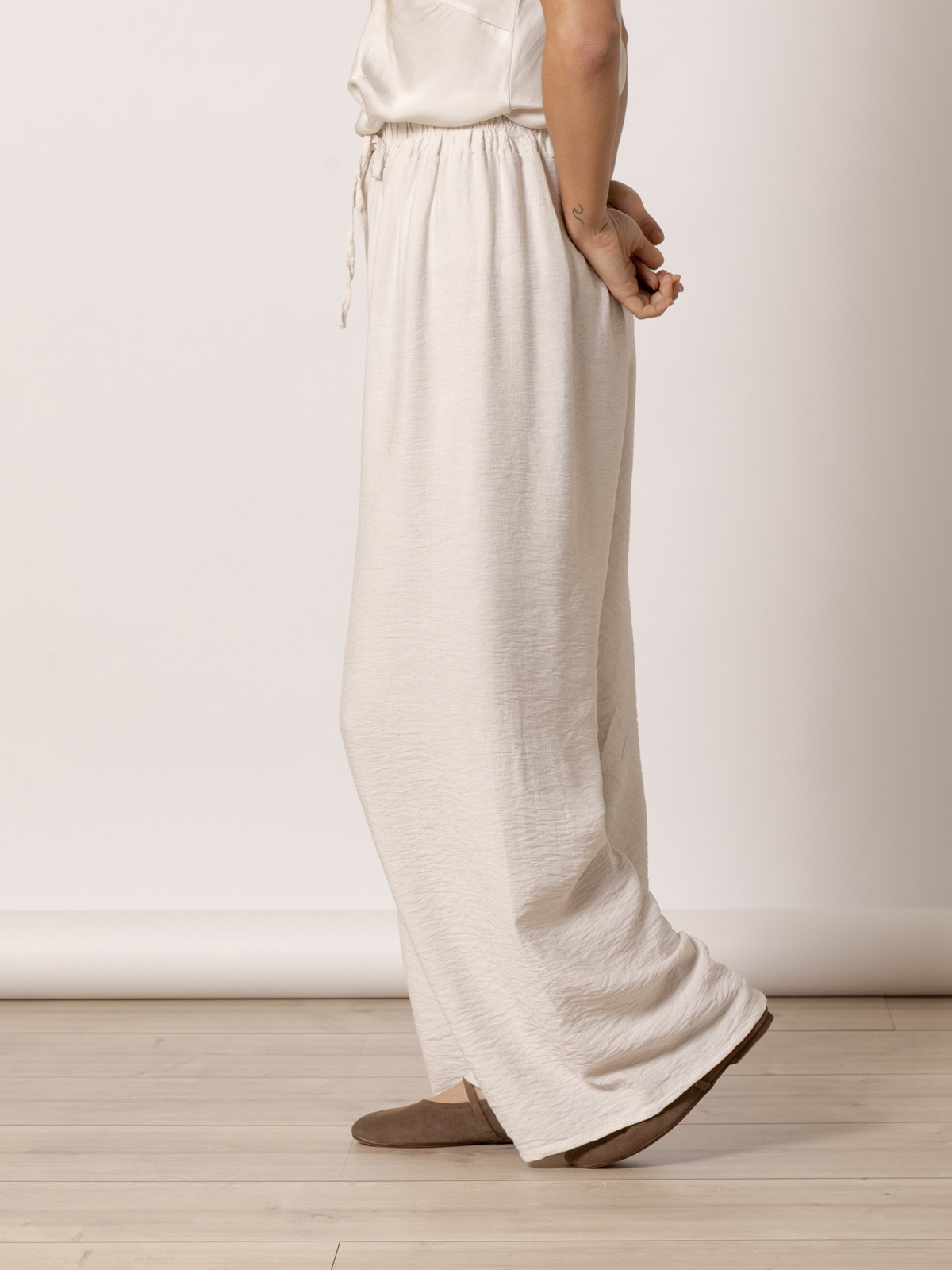 Basic vegetable viscose trousers  Beige colour