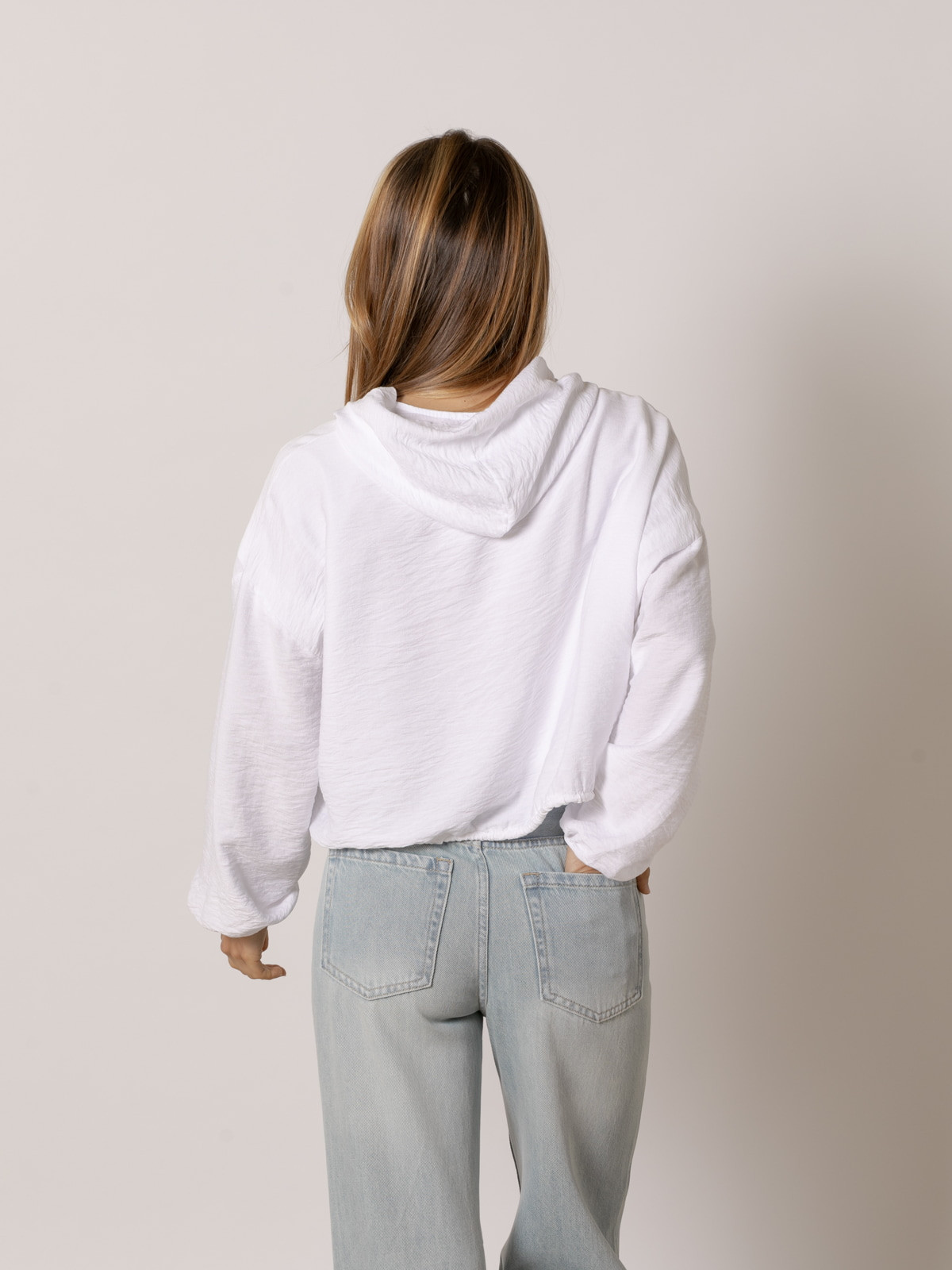 Chaqueta corta capucha visco vegetal color Blanco