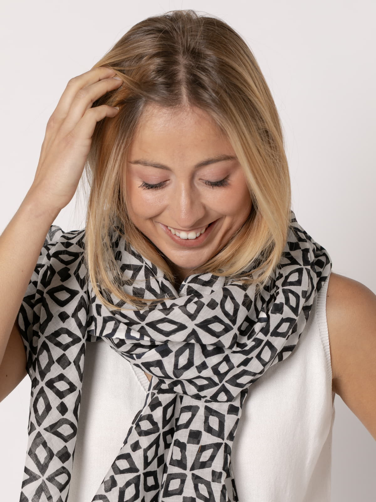 Cotton diamond scarf  Crudecolour