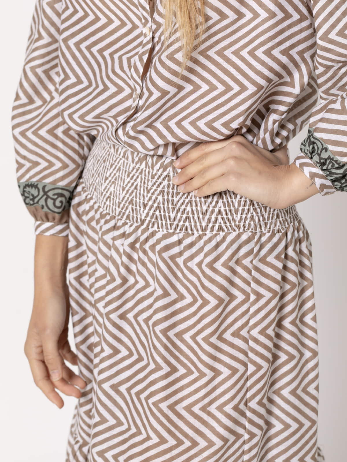 Falda larga zig zag algodón 100% color Taupe