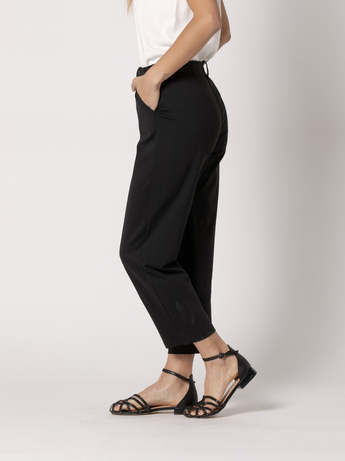 Pantalón teen costura en bajo color Negro