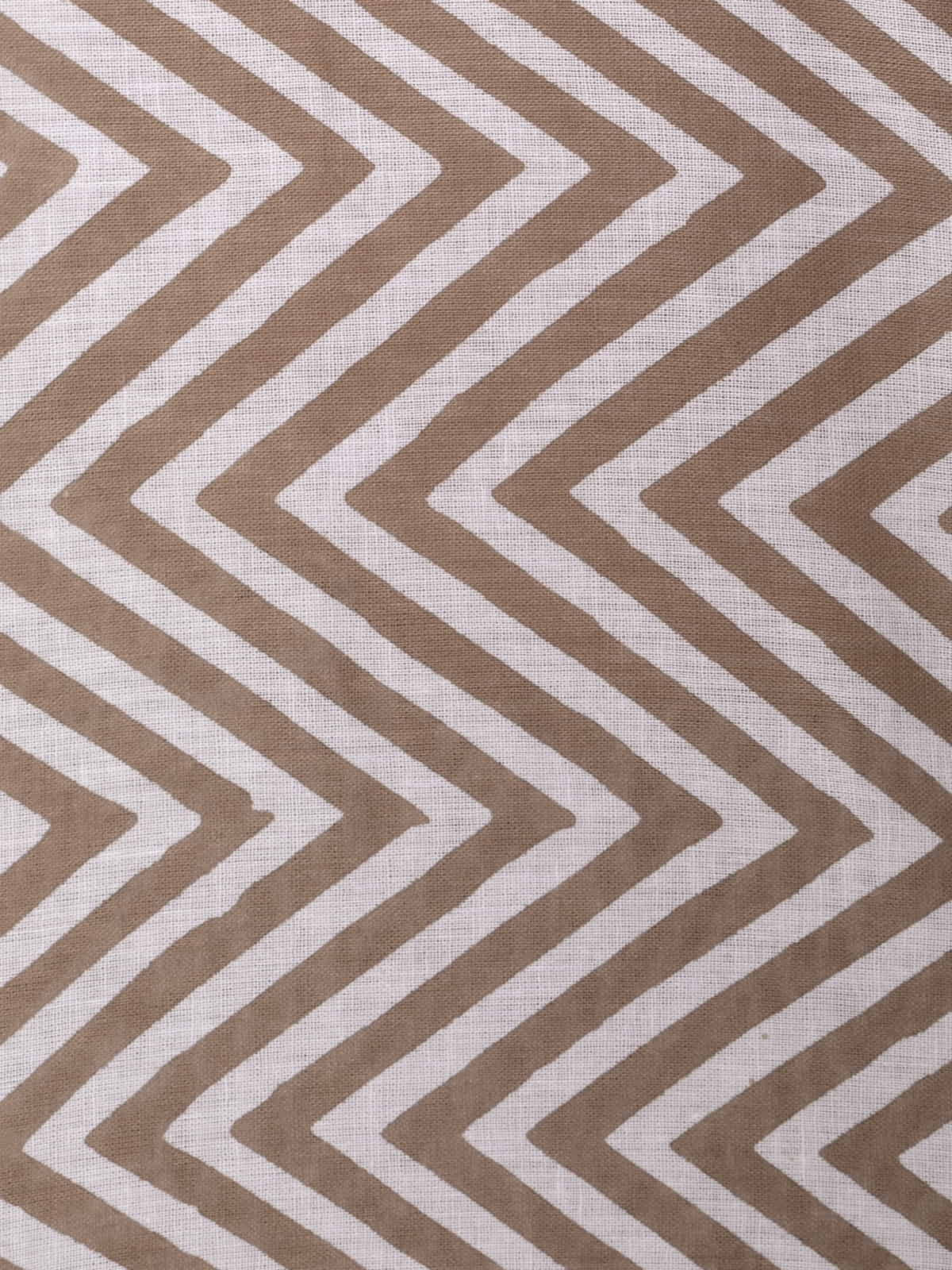 Shirt with zigzag pattern box  Taupe colour