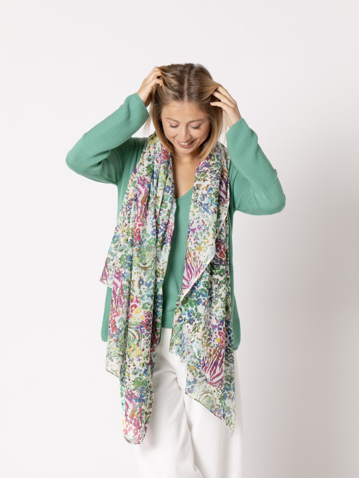 100% cotton scarf with zig-zag pattern  Fuchsia colour