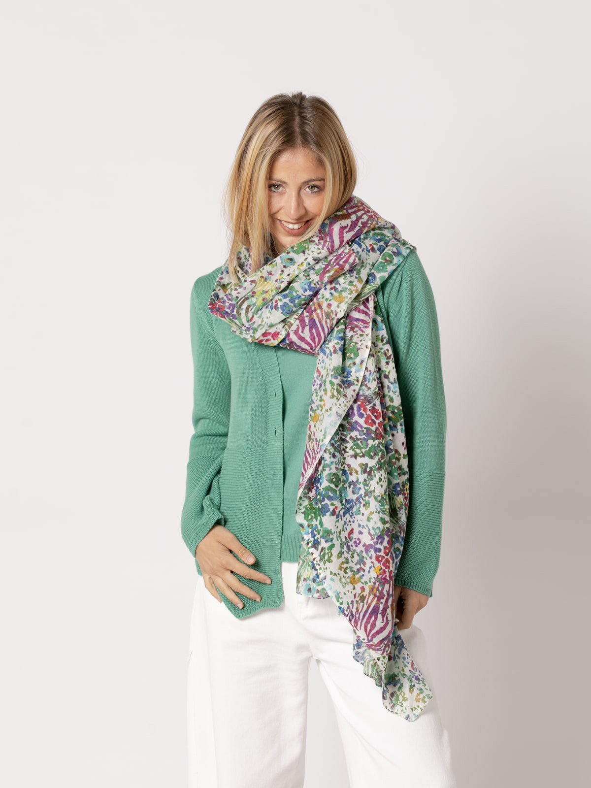 100% cotton scarf with zig-zag pattern  Fuchsia colour