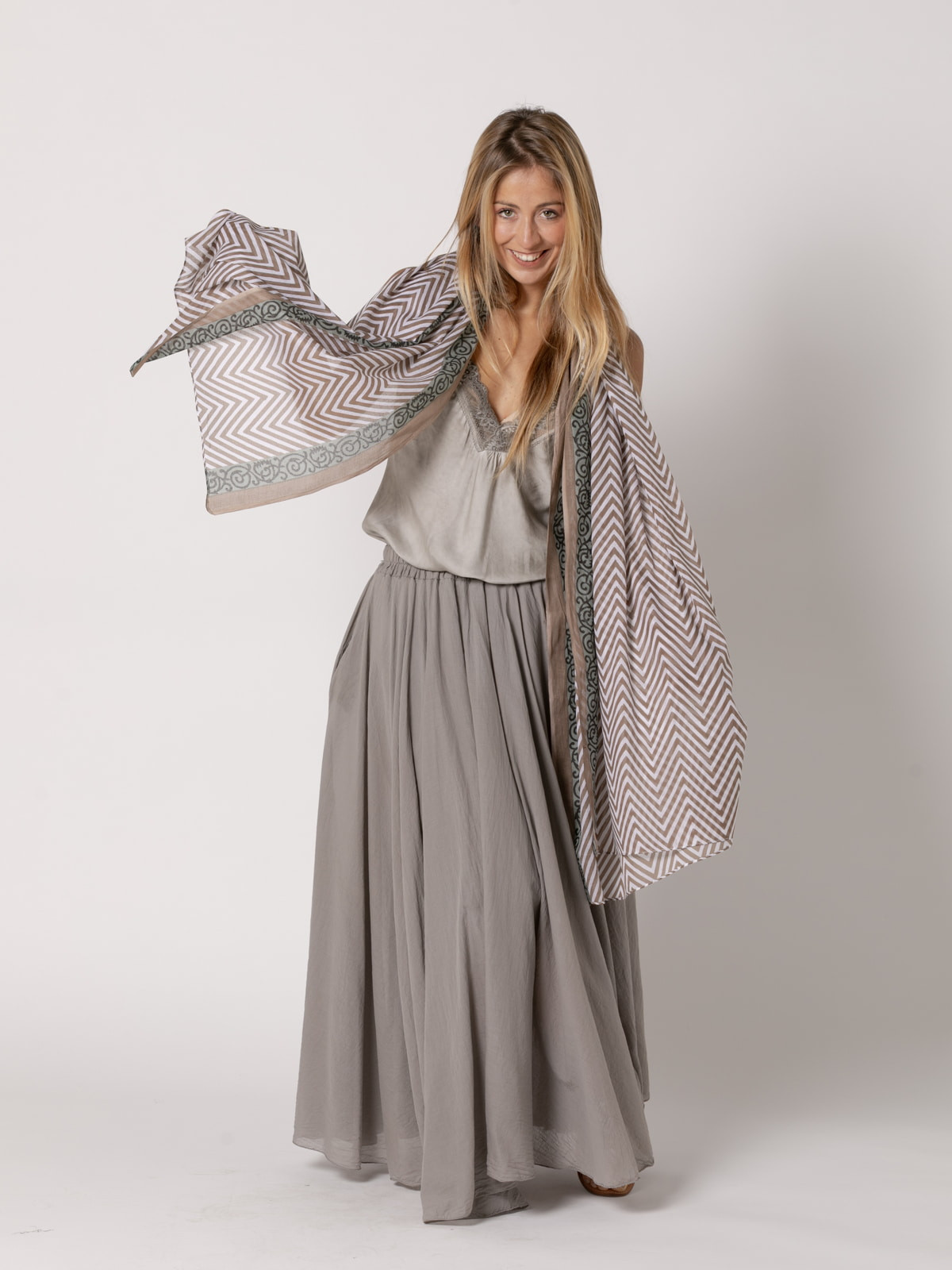 Fular zig zag cotton 100% color Taupe